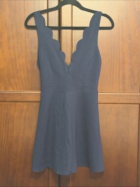 Scalloped Deep V-Neck Sleeveless A-Line Dress in Navy